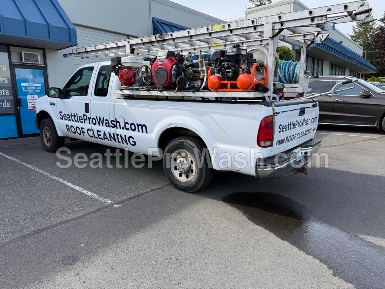 Seattle ProWash professional equipment truck