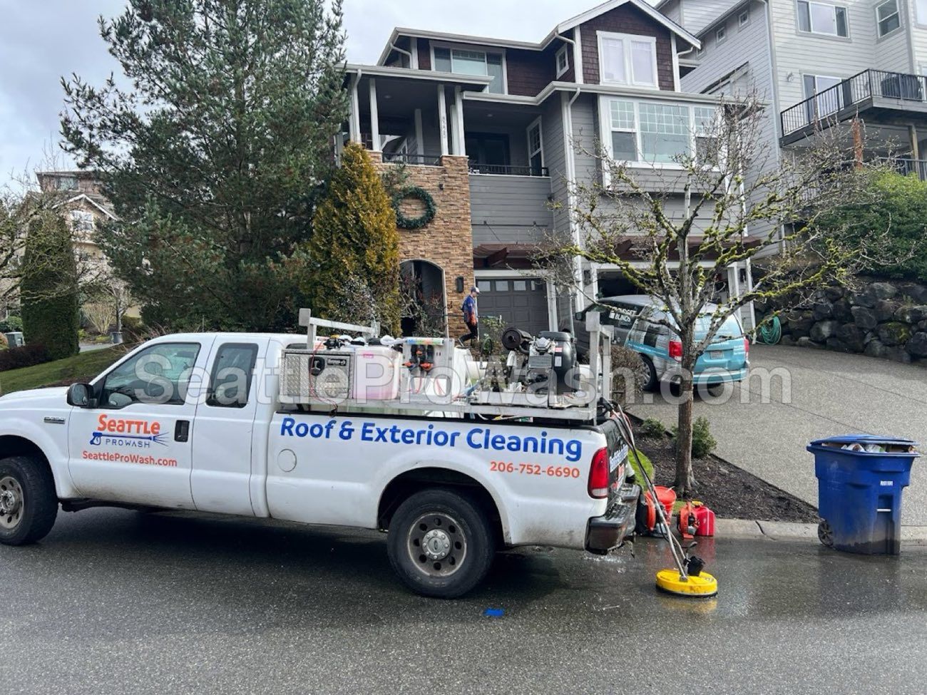 ProWash truck at residential job